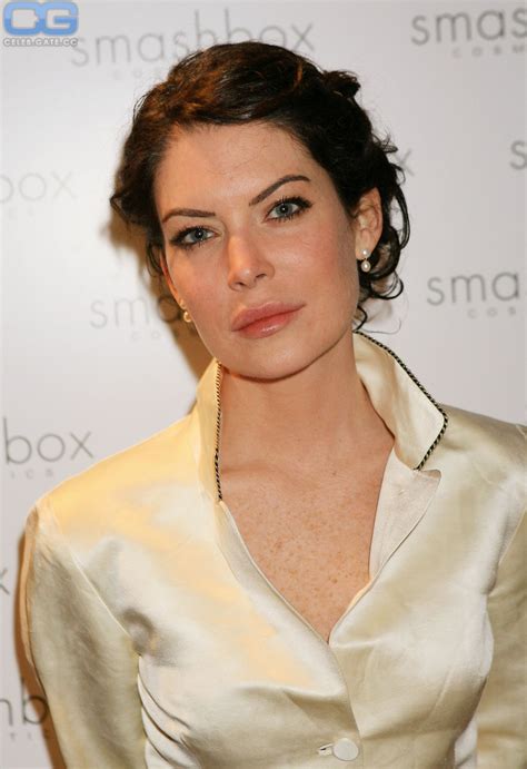 lara flynn boyle nude|Lara Flynn Boyle :: Celebrity Movie Archive.